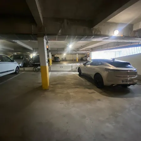 شقة Bord De Avec Wifi Et Parking - Fr-1-374-234