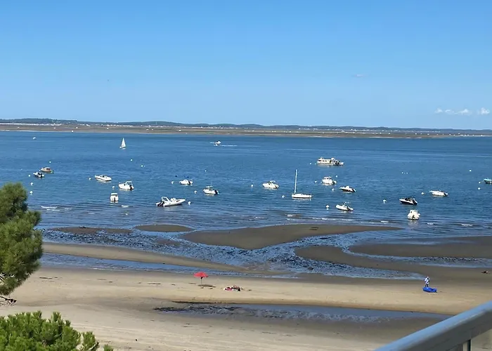 Bord De Avec Wifi Et Parking - Fr-1-374-234 דירה